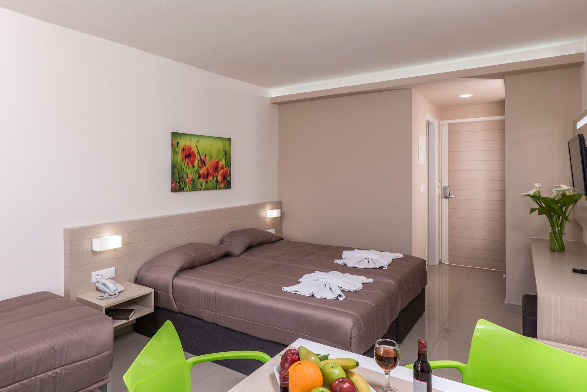 Atrion Resort Hotel Agia Marina Exterior foto