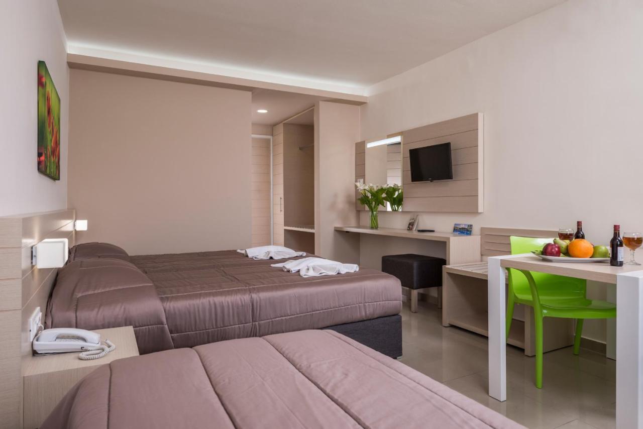 Atrion Resort Hotel Agia Marina Cameră foto